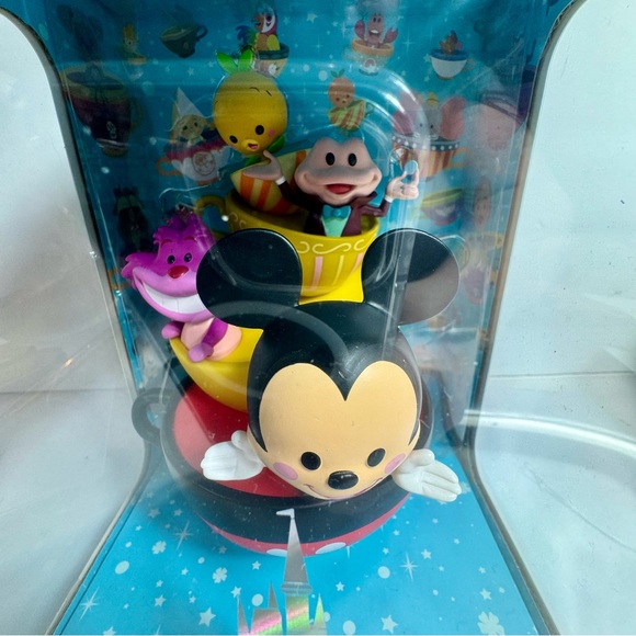 NWT. Disney WDW 50th Kingdom Of Cute Wonderground Teacups Figurine Disney Parks - Picture 2 of 11